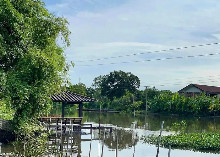 Gasthof Croc Camp *